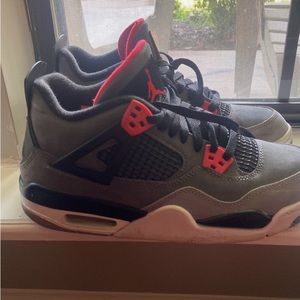 Jordan 4 infrared